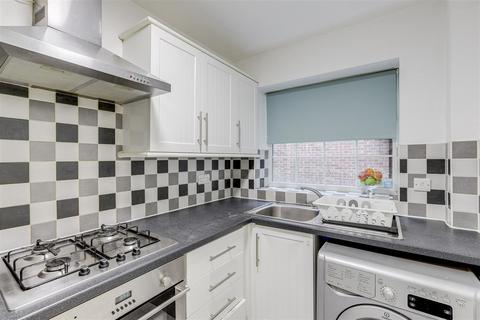 3 bedroom terraced house for sale, Bluecoat Close, Nottingham NG1