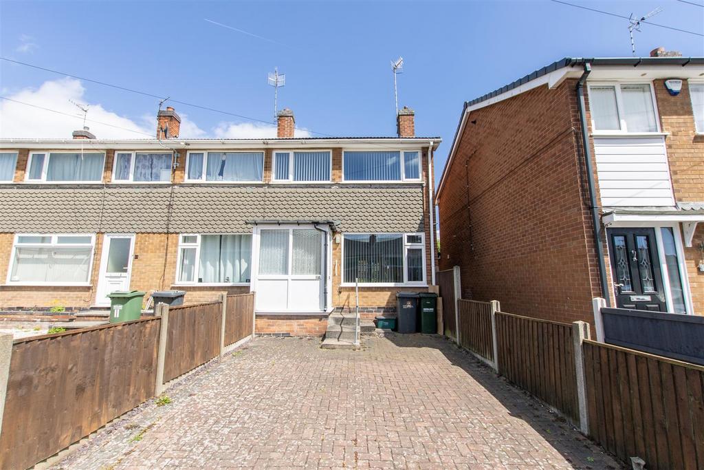 Brackendale Avenue, Nottingham NG5 3 bed end of terrace house £995