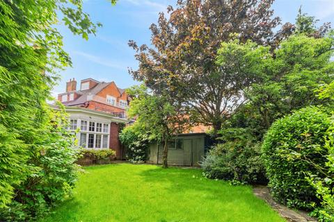 3 bedroom flat for sale, Eton Avenue, Belsize Park, NW3