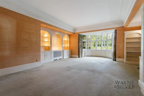 3 bedroom flat for sale, Eton Avenue, Belsize Park, NW3