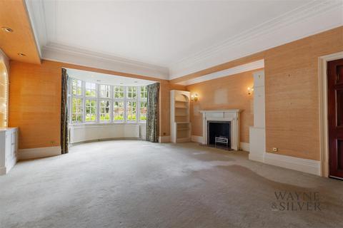 3 bedroom flat for sale, Eton Avenue, Belsize Park, NW3