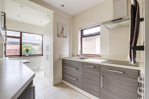 57 Blake Road, West Bridgford, Nottingham, NG2 5LD