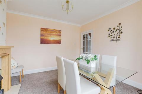 57 Blake Road, West Bridgford, Nottingham, NG2 5LD
