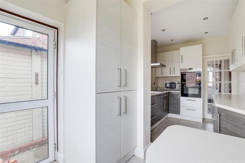 57 Blake Road, West Bridgford, Nottingham, NG2 5LD
