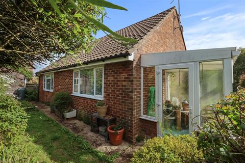 2 bedroom detached bungalow for sale, South Road, Hailsham