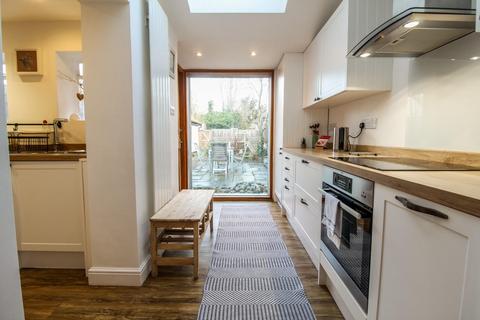 37 High Street, Little Shelford, Cambridge, CB22 5ES
