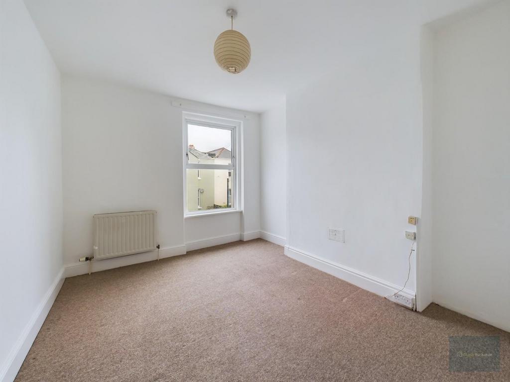 Bedroom 2.jpg
