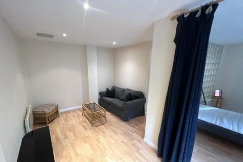 1 bedroom flat to rent, Concord Street, The Spiral Apartment, Leeds