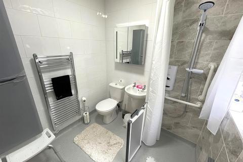 61 Alexandria Drive, Westhoughton, Bolton, BL5 3HF