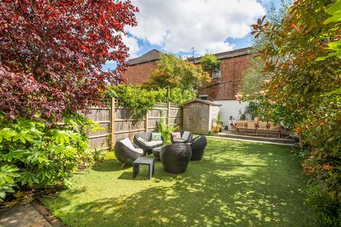 5 bedroom semi-detached house for sale, Melrose Avenue, London, NW2