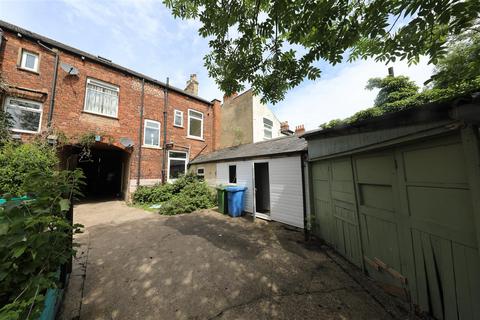 3 bedroom terraced house for sale, Hull Road, Hessle