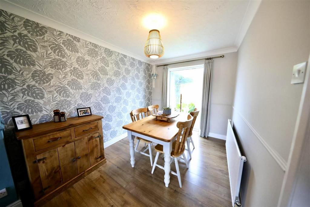 5 Elm Tree - Dining Room.jpg