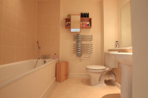 6 Canalside Gardens, Southall, UB2 5TJ