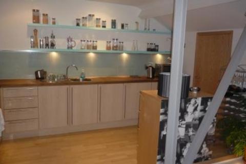 2 bedroom penthouse to rent, Merchants House, 66 North Street, Leeds