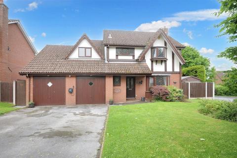 4 bedroom detached house for sale, George Lane, Stone