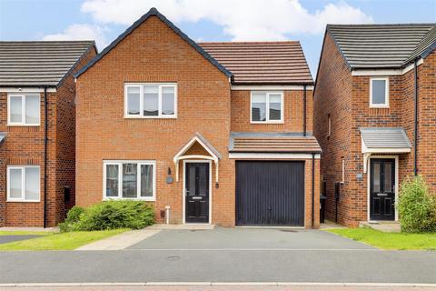 4 bedroom detached house for sale, Gisbey Road, Ilkeston DE7