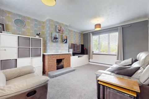 3 bedroom detached house for sale, Hainault Avenue, Giffard Park, Milton Keynes