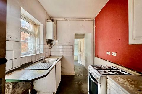 2 bedroom end of terrace house for sale, Holland Road, Leicester LE2