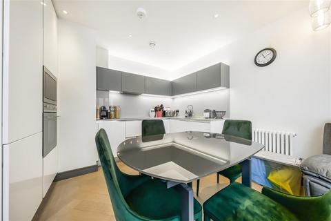 2 bedroom apartment to rent, Wharf House Brewery Lane