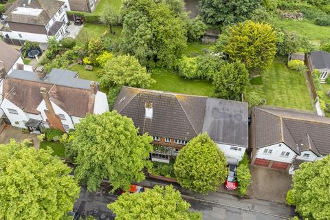 4 Hill Road, Carshalton, SM5 3RA