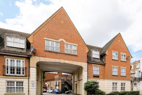 2 bedroom ground floor flat for sale, Willow Walk, Walthamstow