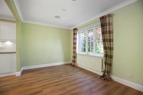 4 bedroom detached house for sale, 10 Blackwood Green, Pitreavie Castle, Dunfermline, KY11 8QG