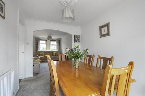 7 Brandy Riggs, Cairneyhill, Dunfermline, KY12 8UU