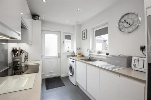 7 Brandy Riggs, Cairneyhill, Dunfermline, KY12 8UU