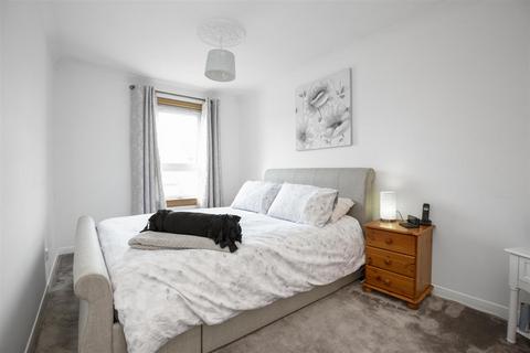 7 Brandy Riggs, Cairneyhill, Dunfermline, KY12 8UU
