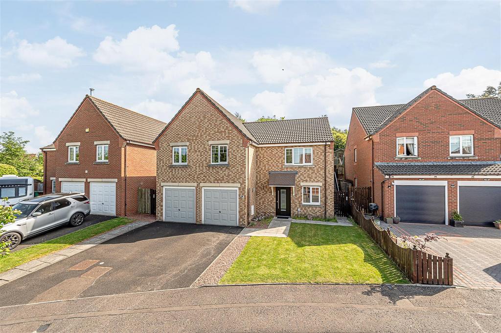 88 Fergusson Road, Dunfermline, KY11 8NA 5 bed detached house for sale