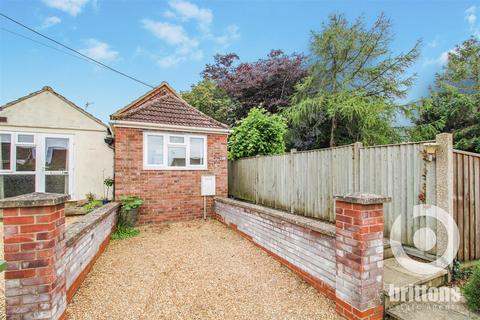 2 bedroom semi-detached bungalow for sale, Broadway, Heacham