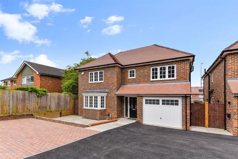 4 bedroom detached house for sale, Leatherhead Road, Great Bookham, Leatherhead