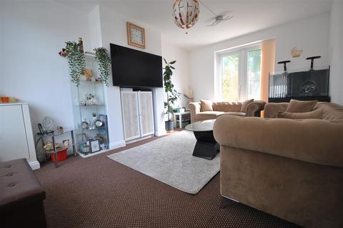 3 bedroom semi-detached house for sale, Rothesay Road, Northampton