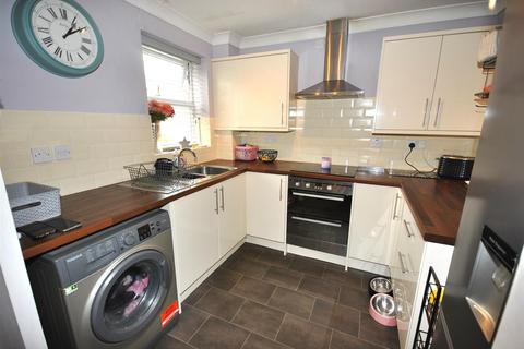47 Jenner Crescent, Northampton, NN2 8NB