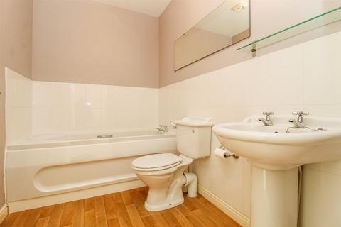 15 Ashworth Square, Wakefield, WF1 4SN