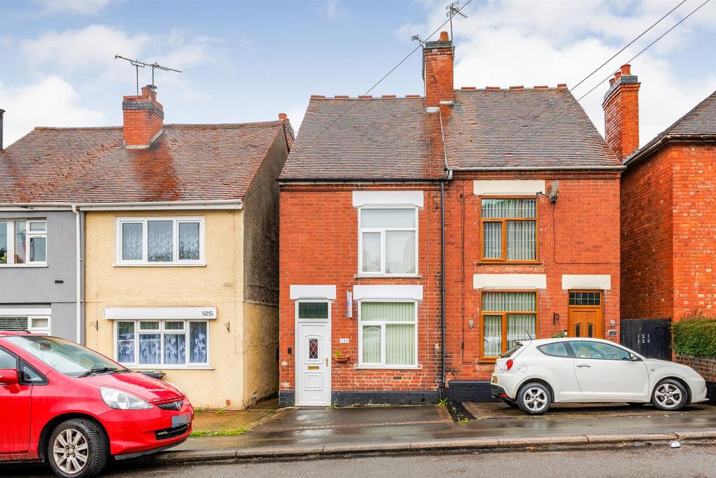 Bucks Hill, Nuneaton 3 bed semidetached house for sale £142,500