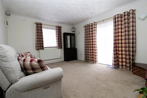131 Botany Road, Kingsgate, Broadstairs, CT10 3SB