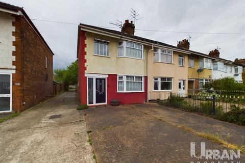 3 bedroom end of terrace house for sale, East Ella Drive, Hull