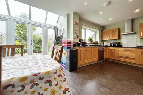 4 bedroom detached house for sale, Wigston Close, Wolston, Coventry