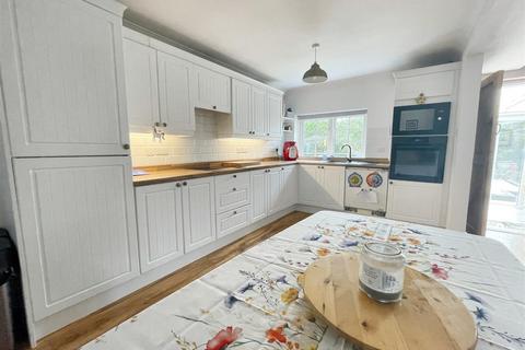 2 bedroom cottage for sale, Llanybri, Carmarthen