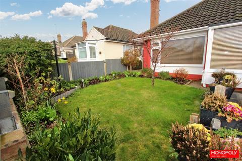 3 bedroom bungalow for sale, Arran Drive, Rhyl LL18