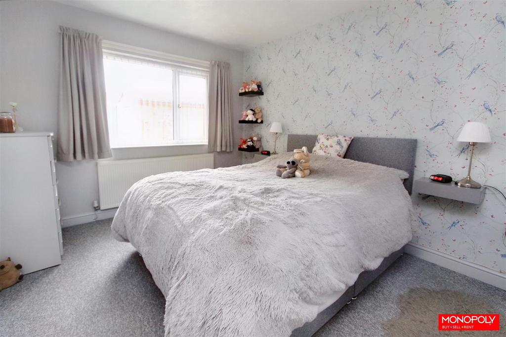 Master Bedroom (1).jpg