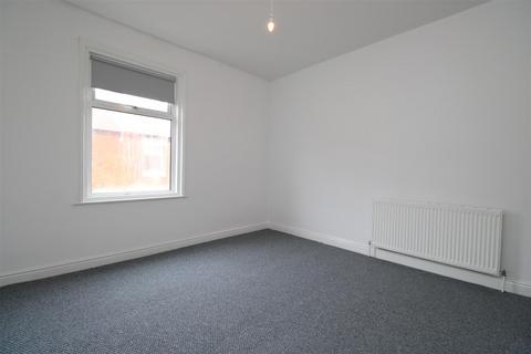 2 bedroom terraced house to rent, Frederick Street, Blackpool