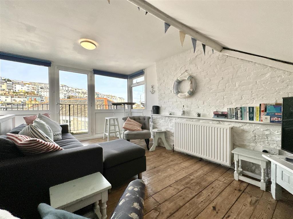 Living Room.jpg
