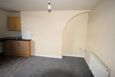 2 bedroom house share to rent, West Park Terrace, Scarborough