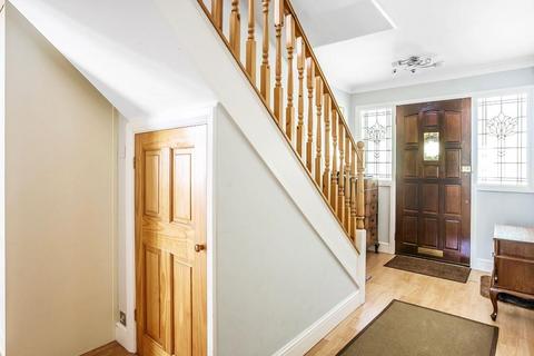 Fairlands Oxshott Road, Leatherhead, KT22 0EN
