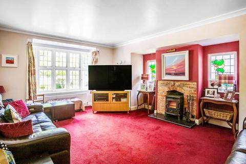 Fairlands Oxshott Road, Leatherhead, KT22 0EN