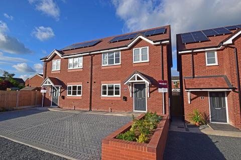 3 bedroom semi-detached house for sale, 3 Holly View, Bromsgrove, Worcestershire, B61 8BW