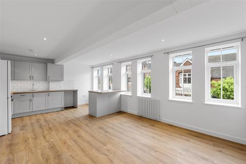 1 bedroom flat to rent, Station Road East, Oxted, Surrey, RH8