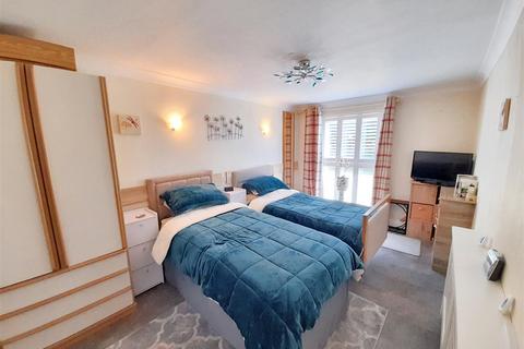 2 bedroom apartment for sale, Barnham Road, Barnham